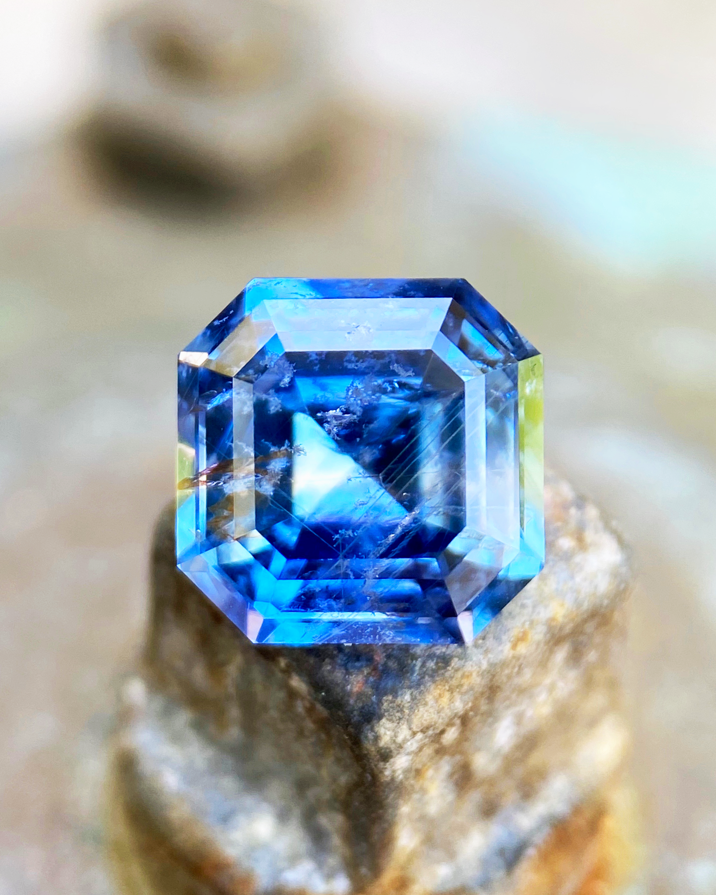 Natural Tanzanian sapphire — Umba origin, color-change gem with ethical provenance — CBQ International.