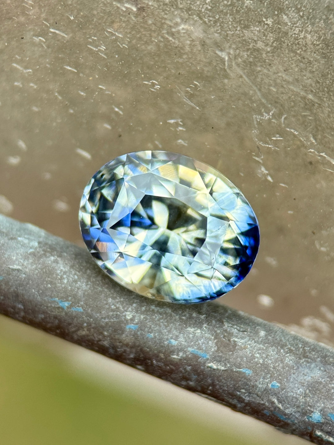 3.57CT Sapphire: Yellow Blue Parti Precision Oval Mix