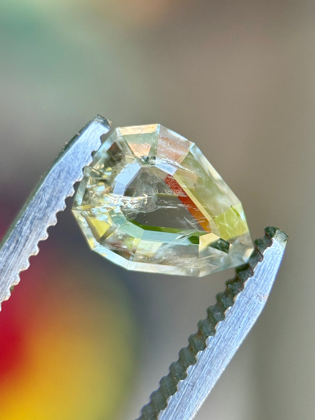 1.75CT Sapphire: Color Shifting Shield Tablet Cut