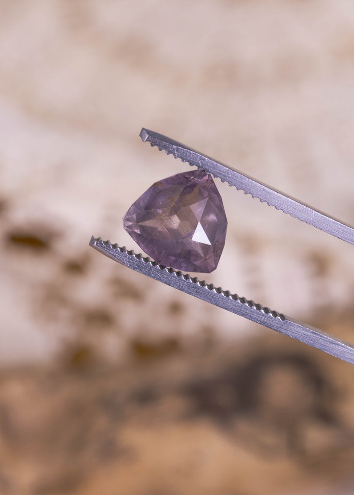 4.19CT Sapphire: Color Changing Geometric Trillion
