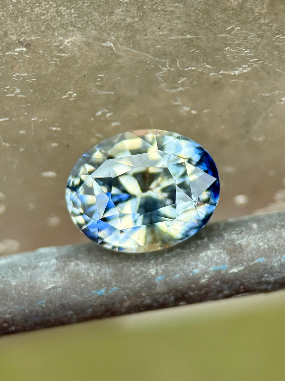 3.57CT Sapphire: Yellow Blue Parti Precision Oval Mix