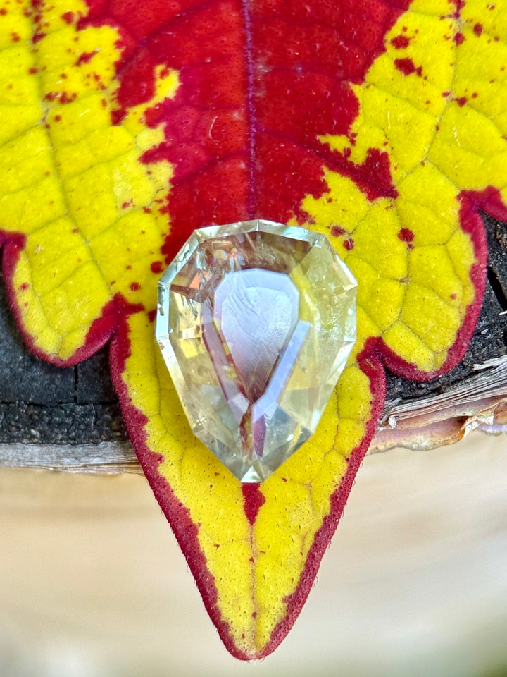 1.75CT Sapphire: Color Shifting Shield Tablet Cut
