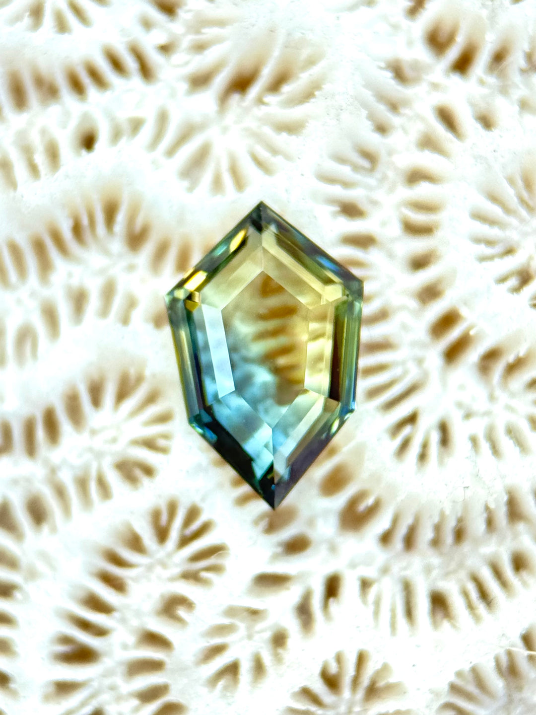 1.13CT Sapphire: Yellow Teal Blue Green Parti Precision Shield Portrait Cut