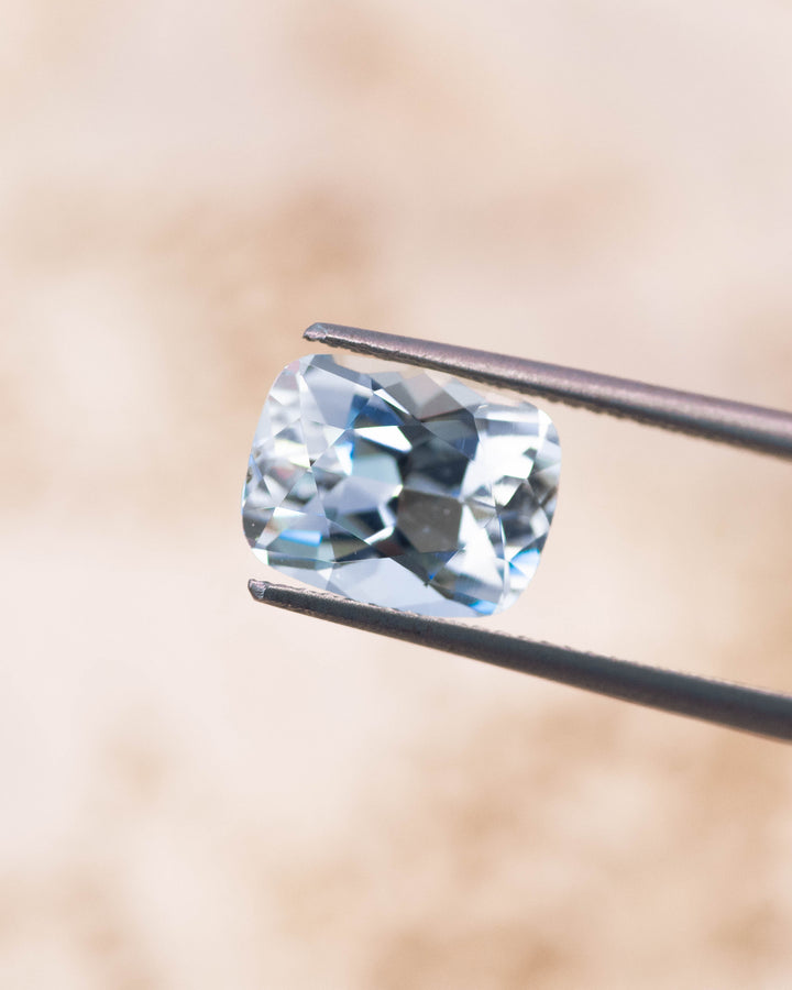 2.85CT Aquamarine: Pale Blue Green Modified Cushion