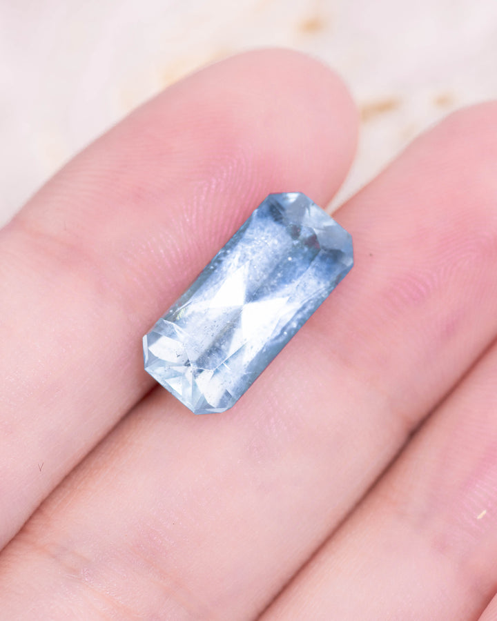5.04CT Aquamarine: Mint Blue Custom Radiant Cut
