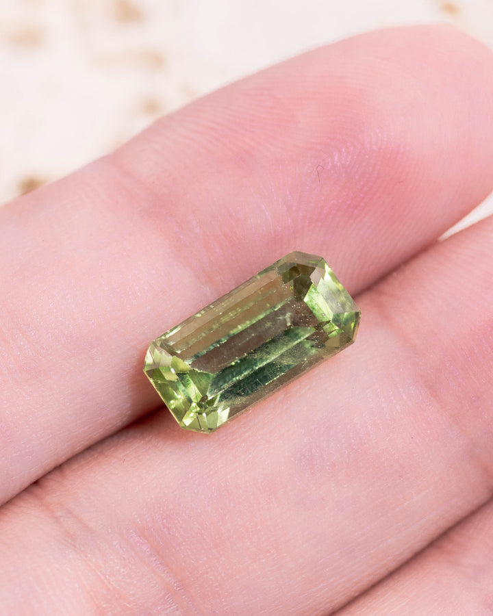 4.82CT Peridot: Green Emerald Cut