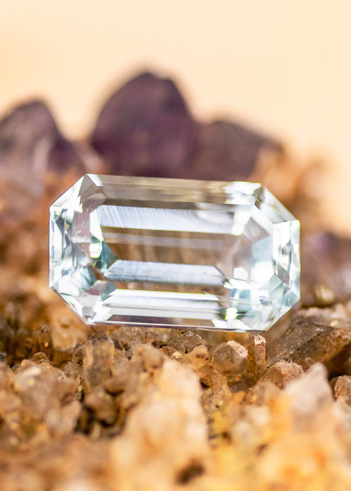 11.30CT Aquamarine: Mint Blue Green Elongated Emerald Cut