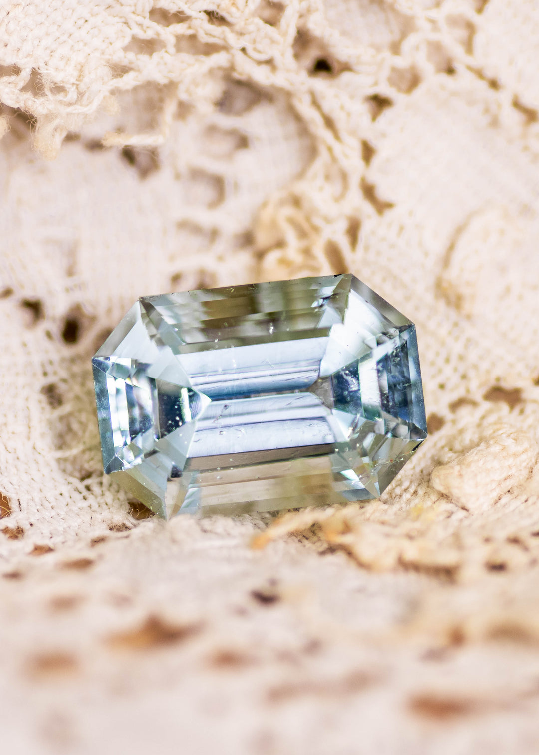 10.80CT Aquamarine: Mint Green Seafoam Emerald Cut