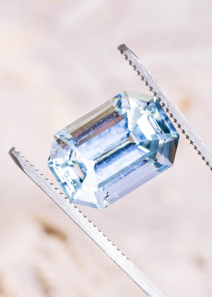 10.80CT Aquamarine: Mint Green Seafoam Emerald Cut