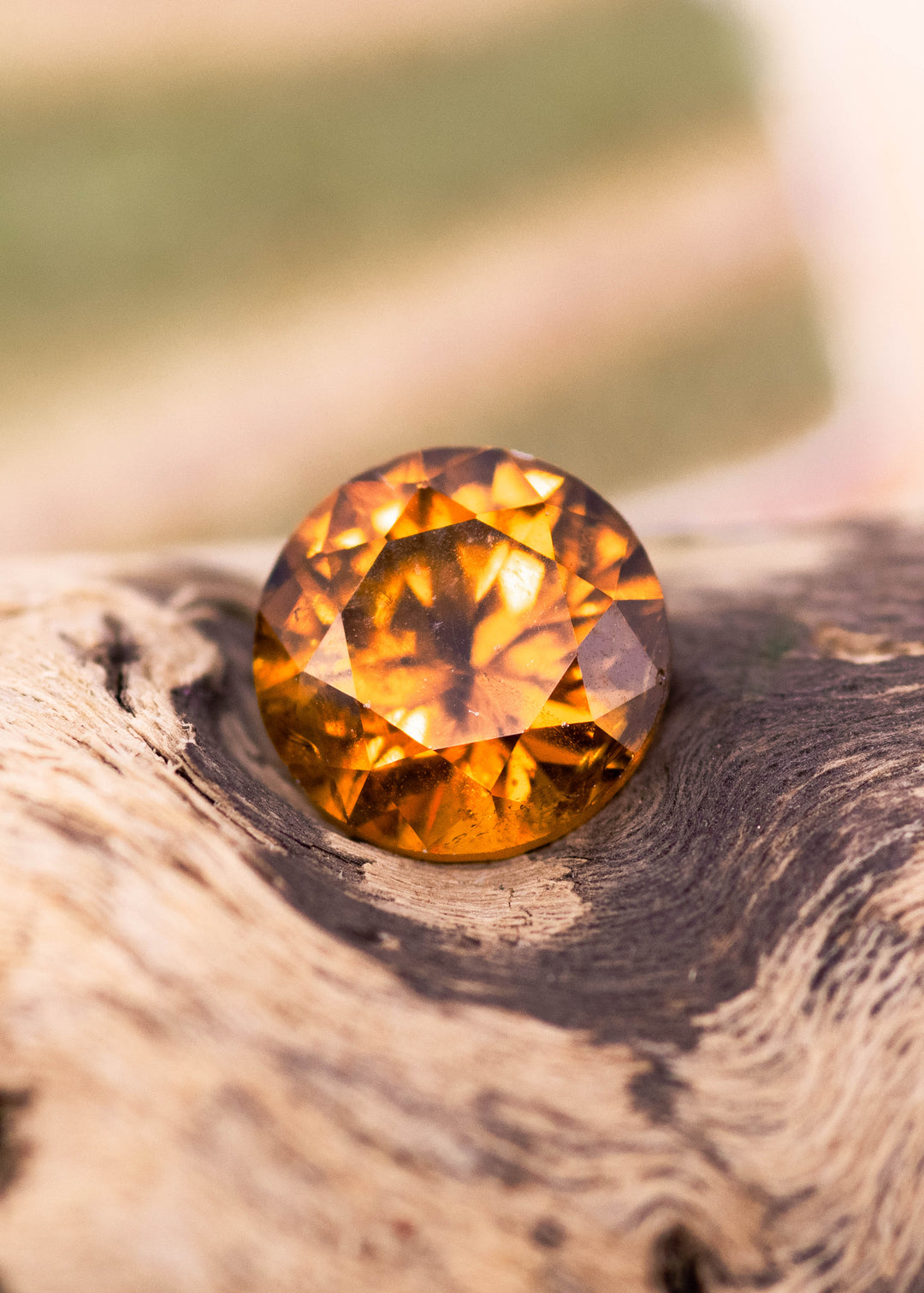 1.83CT Garnet: Orange Green Yellow Brown Round Brilliant Cut