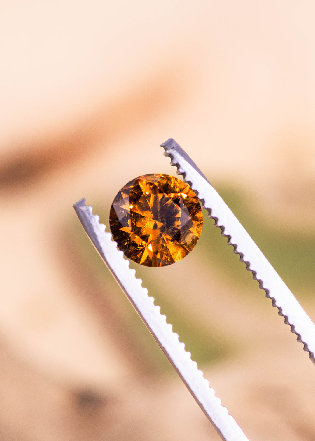 1.83CT Garnet: Orange Green Yellow Brown Round Brilliant Cut