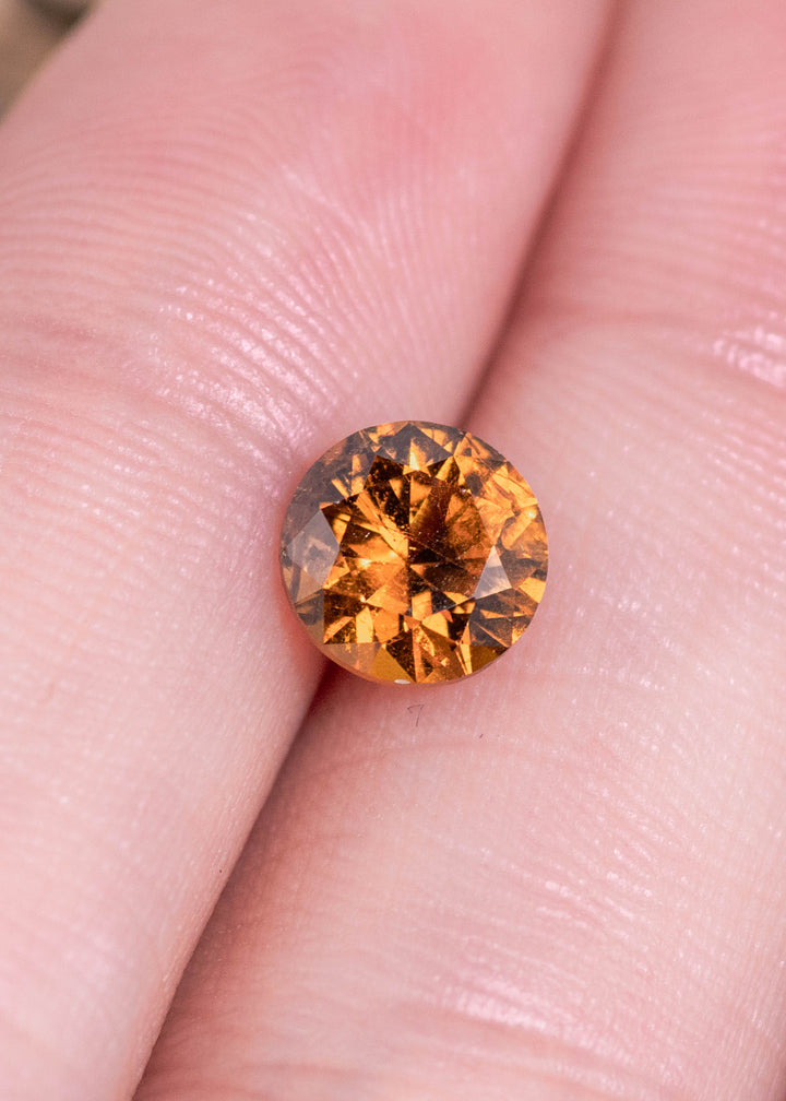 1.83CT Garnet: Orange Green Yellow Brown Round Brilliant Cut