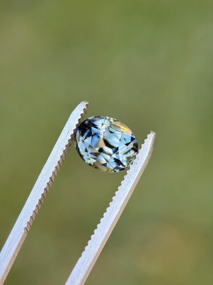4.10CT Sapphire: Gray Blue Parti Precision Oval Mixed Cut
