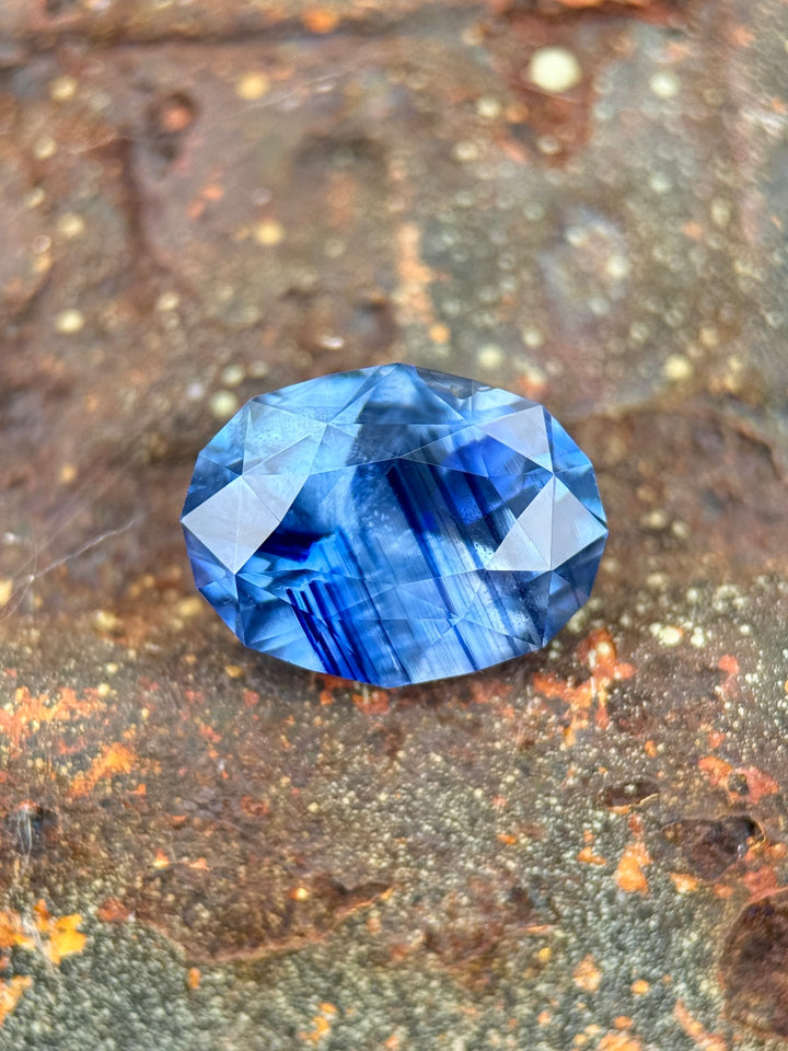 4.01CT Sapphire: Vivid Ombre Banded Parti Precision Custom Geometric Oval Mix Cut