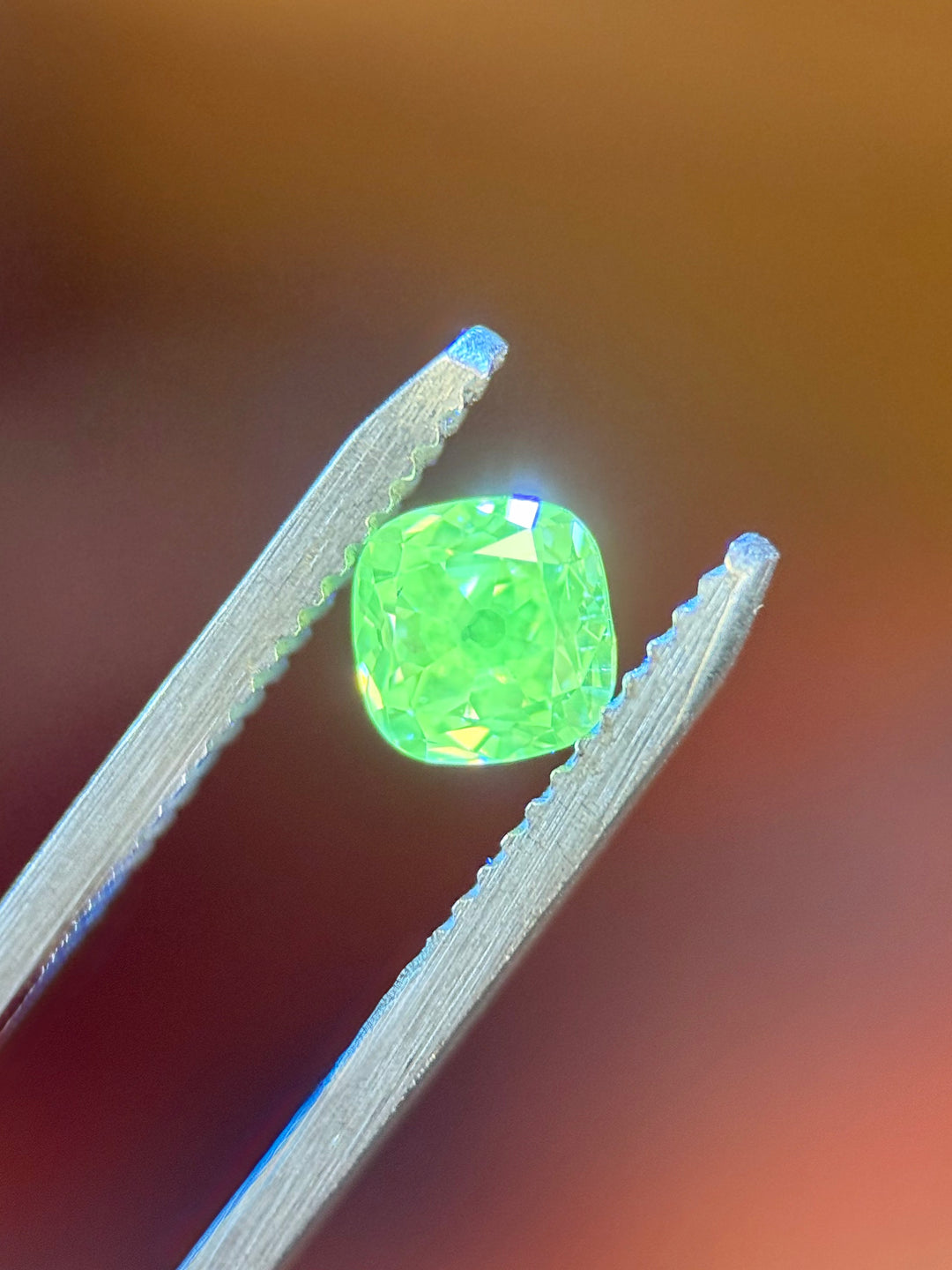 Diamant de 2,81 carats : taille émeraude sel et poivre