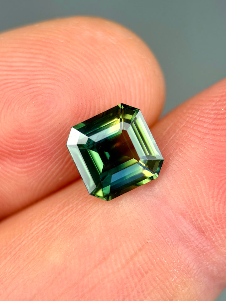 3.10CT Sapphire: Parti Green Yellow Blue Asscher Cut