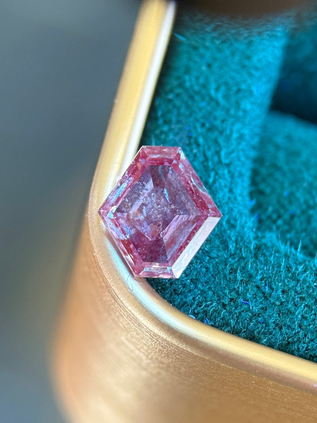1.20CT Sapphire: Bluish Purple Geometric Hexagon Step cut