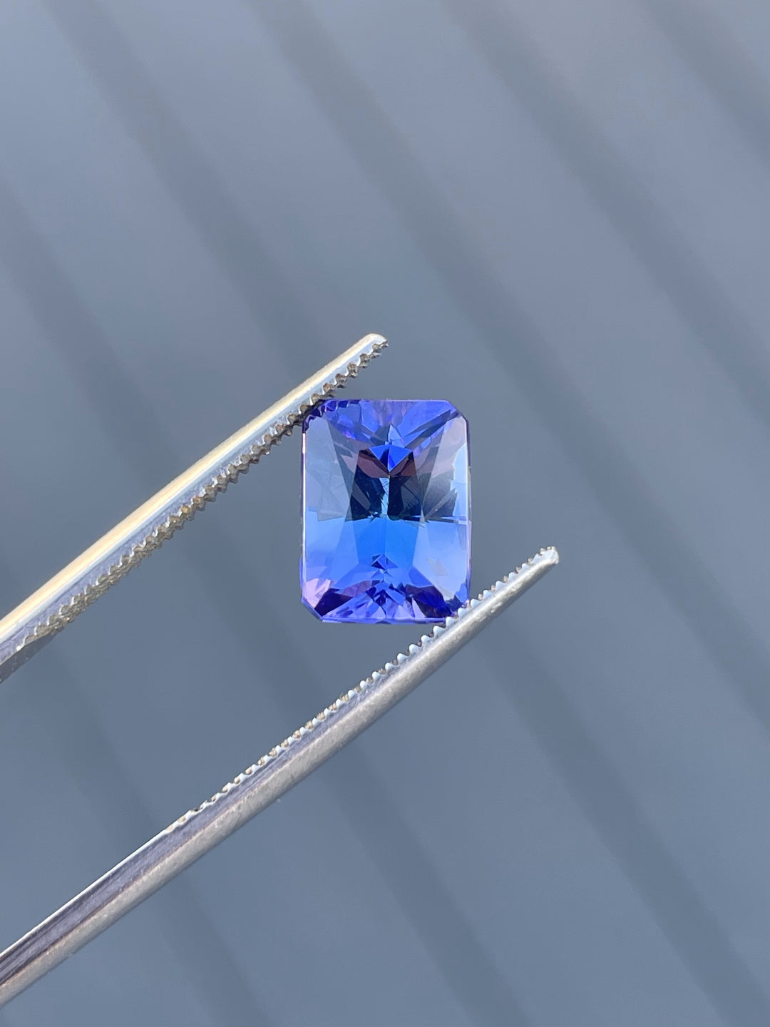 Exquisite Tanzanite Gemstone with Radiant Blue and Ultra Violet Color - 3.57 Carats