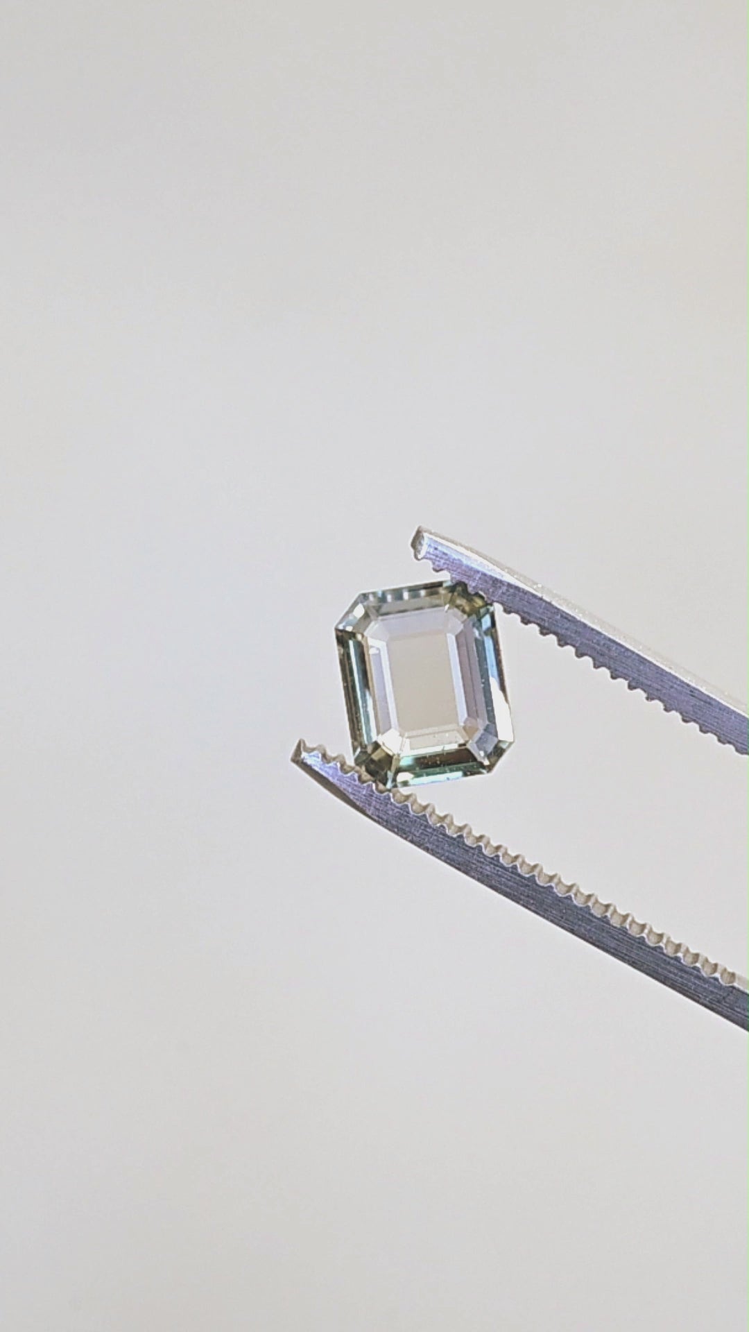2.01CT Sapphire: Mint Green Octagonal Portrait Cut Sapphire