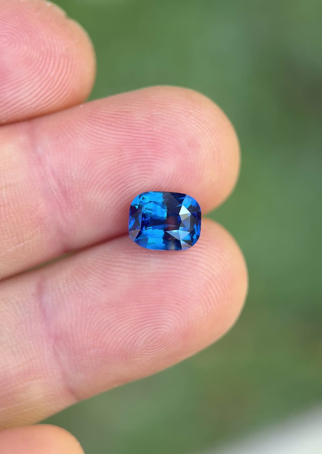 3.03CT Sapphire: Royal Blue Yellow Parti Precision Elongated Cushion Mix Cut
