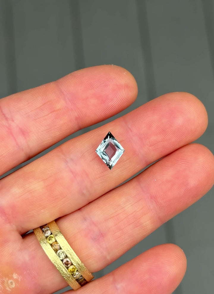 360° video of untreated 2.68ct Madagascar sapphire with seafoam to steely bluish-gray color shift in lozenge kite cut