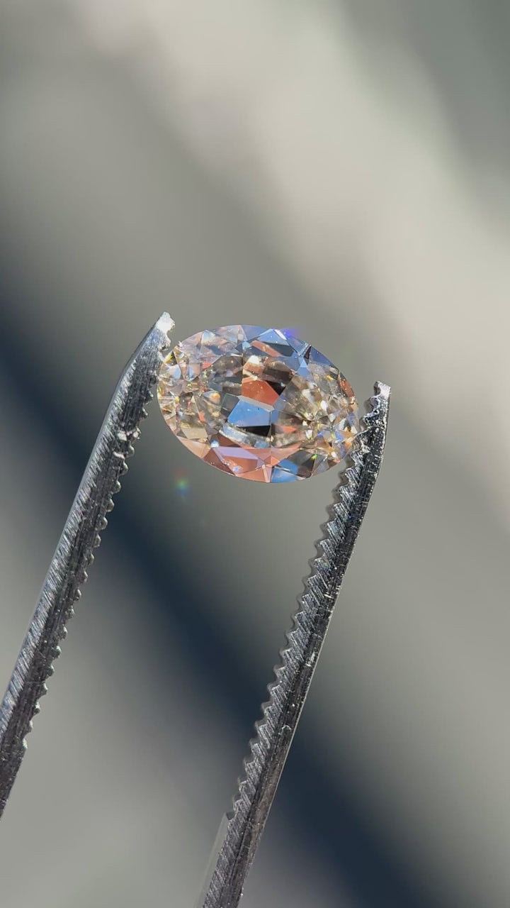 1.71CT Diamond: VVS2 Light Rosy Champagne C2 Modern Antique Oval Cut