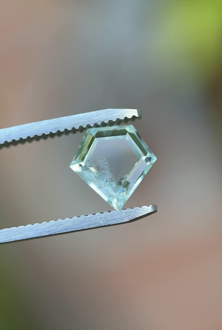 Close-up video showcasing brilliance and color play in 2.81ct mint green sapphire from El Dorado Bar, Montana