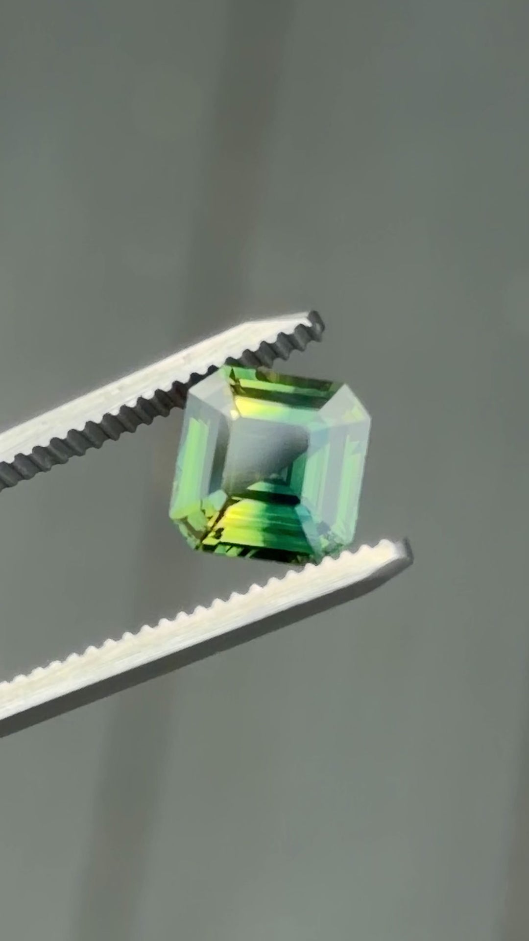 3.10CT Sapphire: Parti Green Yellow Blue Asscher Cut
