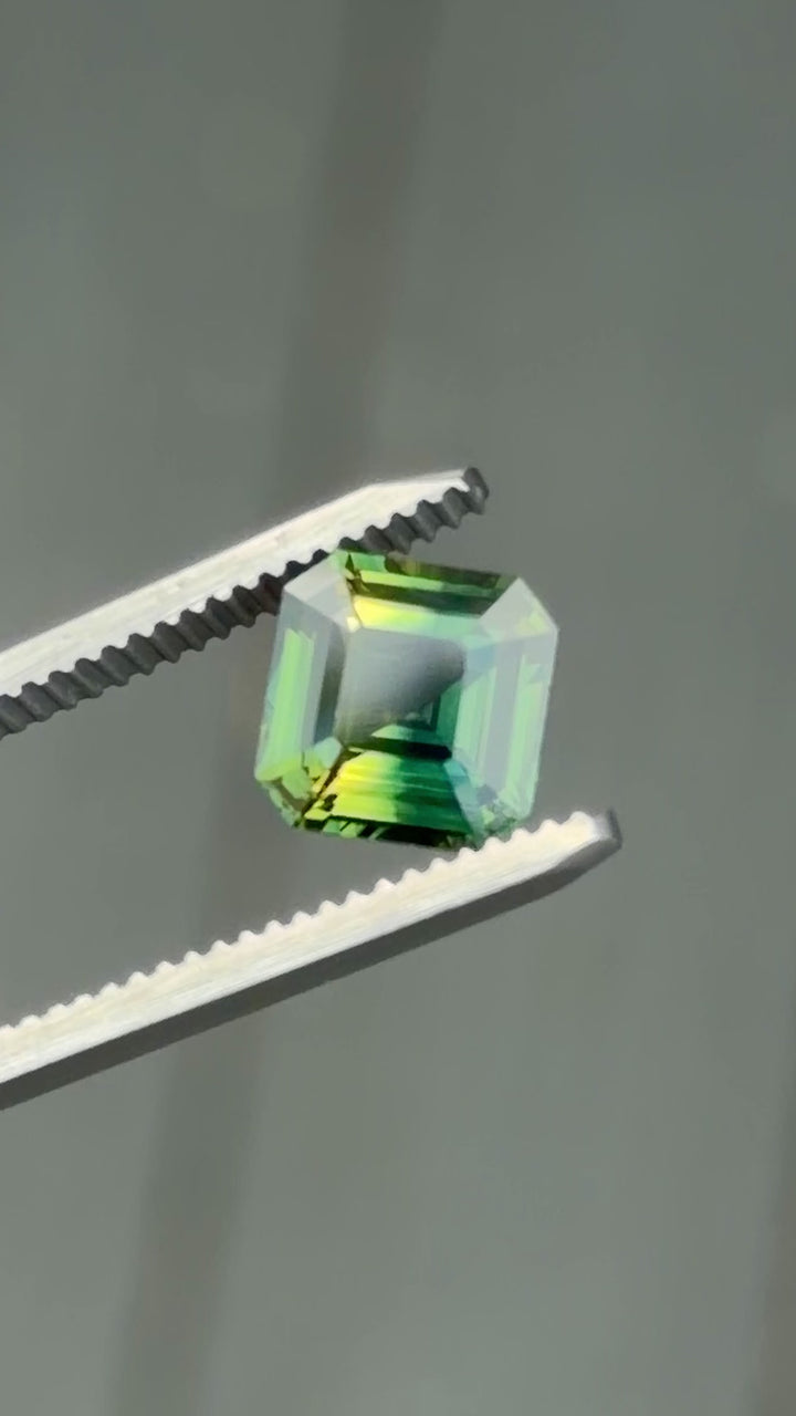 3.10CT Sapphire: Parti Green Yellow Blue Asscher Cut