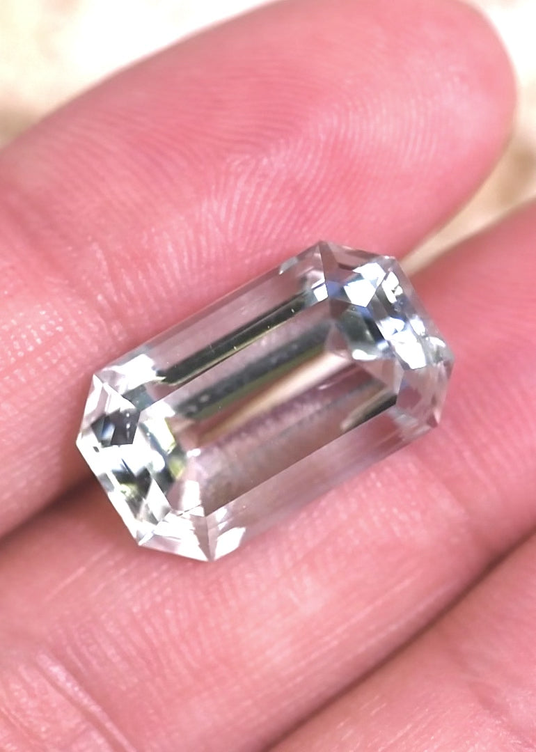 11.30CT Aquamarine: Mint Blue Green Elongated Emerald Cut