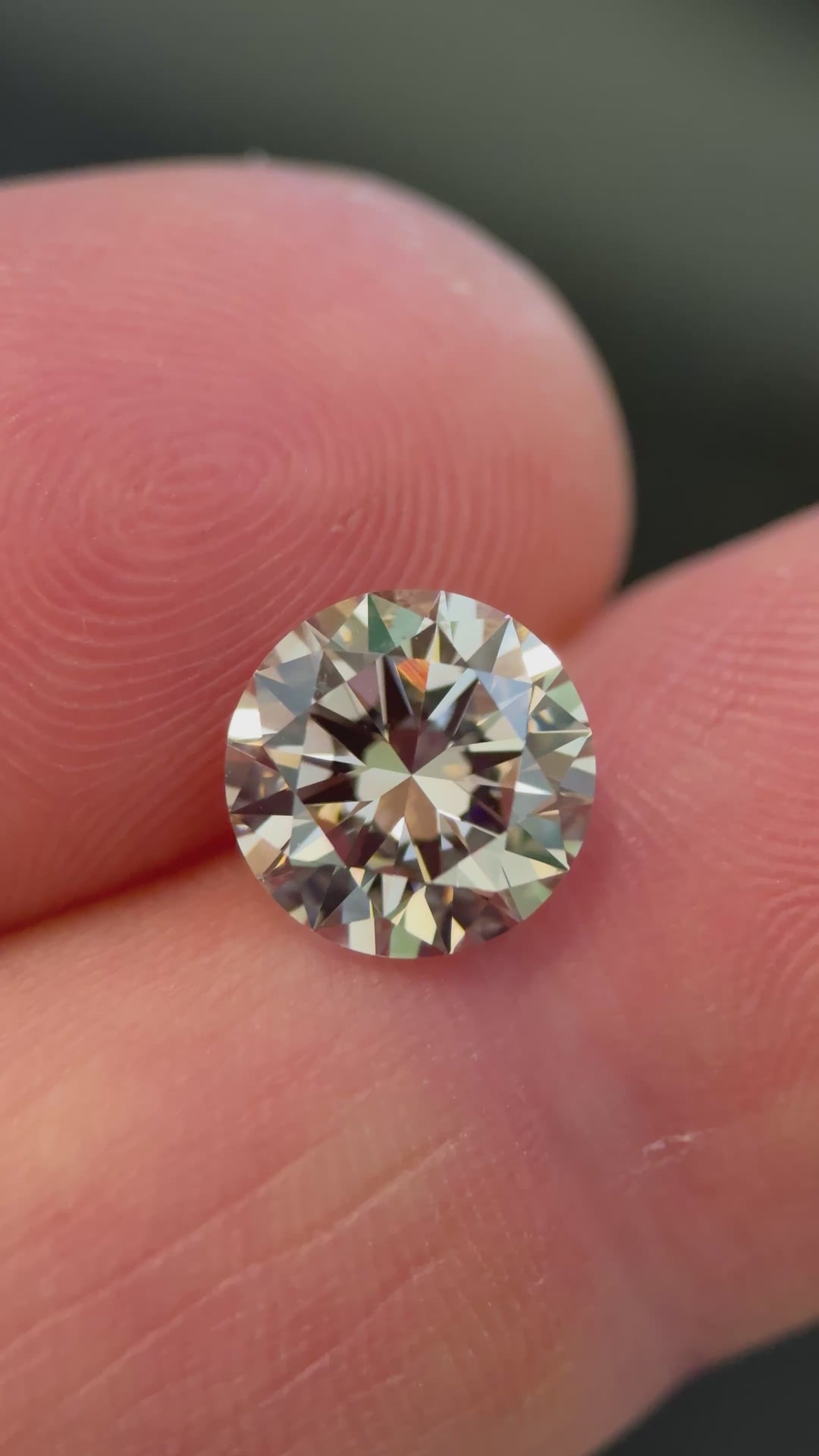 2.40CT Diamond: VVS1 Champagne C3 Hearts & Arrows Round Brilliant Cut