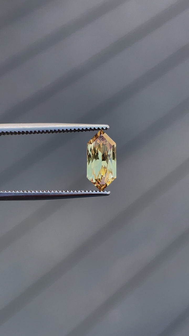 A 360-degree video displaying the dazzling brilliance of a 2.01-carat lemon yellow sapphire in a modified hexagon cut. Untreated and sourced from Sri Lanka.