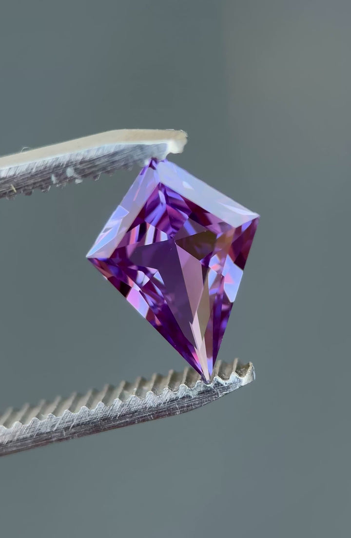 1.85CT Sapphire: Opalescent Purple Pink Kite Step Cut